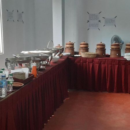 Ninety Nine Grand Hotel Badulla Buitenkant foto